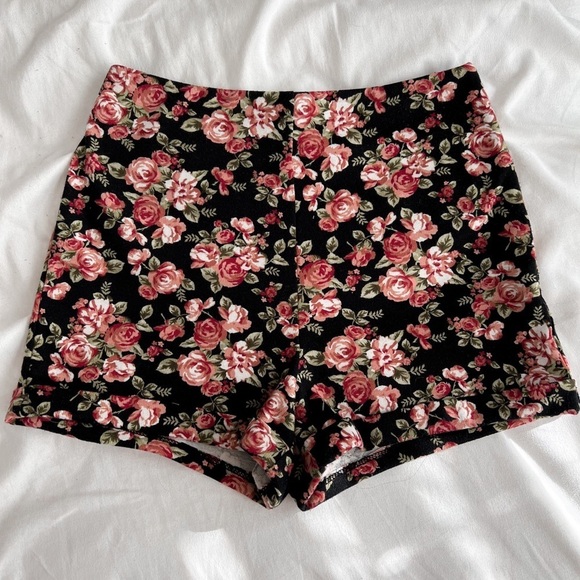 Forever 21 Pants - Forever 21 Black Floral Print High Waist Knit Micro Shorts Size XS Festival